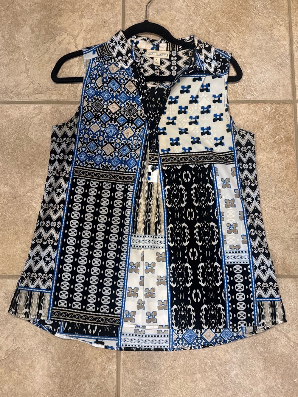 Dana Buchman Black, Blue & White Patchwork Print Sleeveless Collared Tank Top
